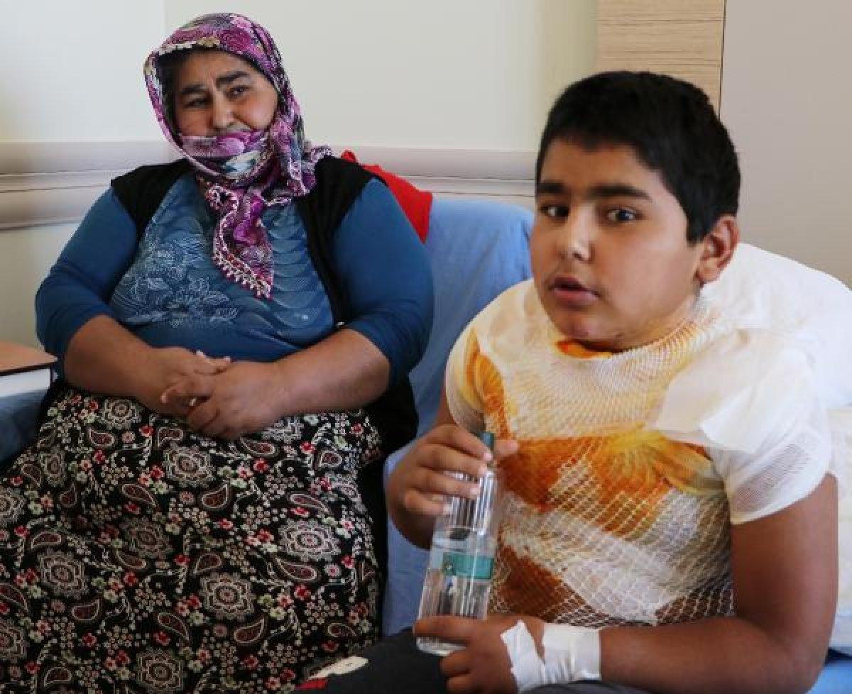 Erzincan'da üzerine kolonya döküp kendini yaktı