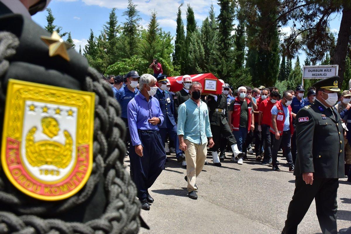 Şehit Piyade Teğmen Yunus Gül, son yolculuğuna uğurlandı