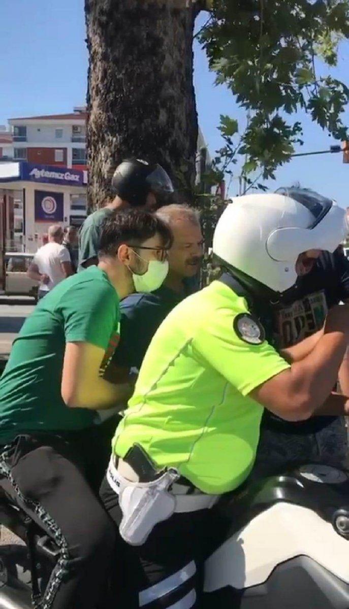 Antalya'da oğlunu sınava yetiştirmek isterken kaza yaptı