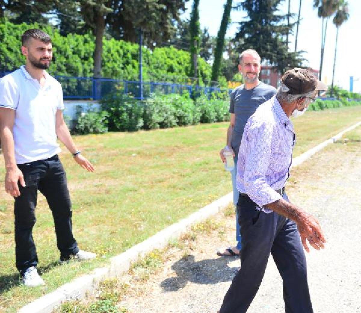 Adana'da yaşlı adam dolandırıcı çıktı