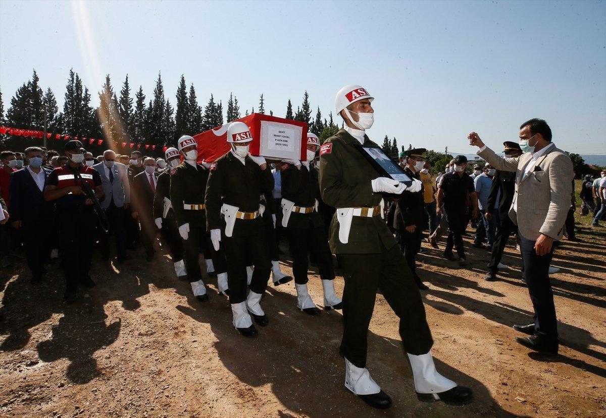 Şehit Recep Yüksel son yolculuğuna uğurlandı