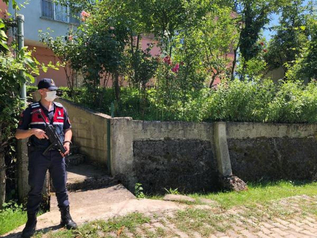 Zonguldak'ta tartıştığı kardeşi ile yeğenini öldürdü