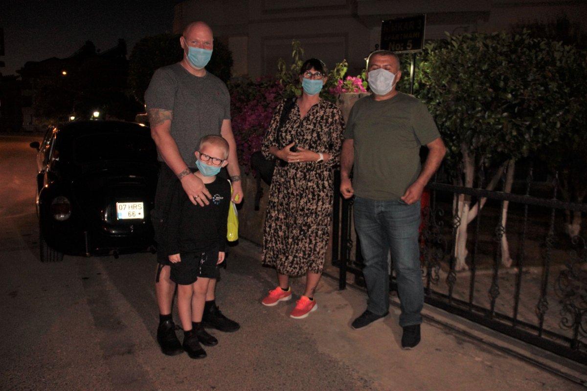 Antalya’ya ilk turistler geldi