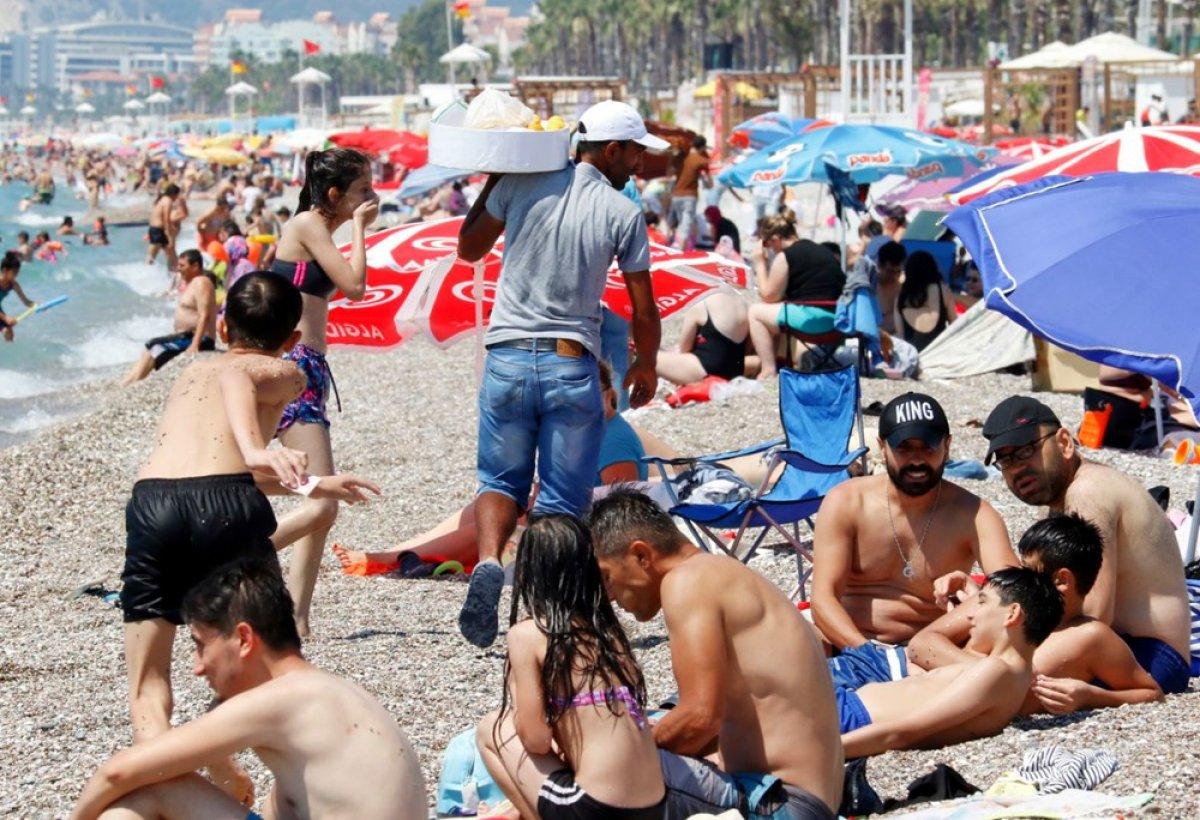 Antalya'da 40 derecede ekmek mücadelesi