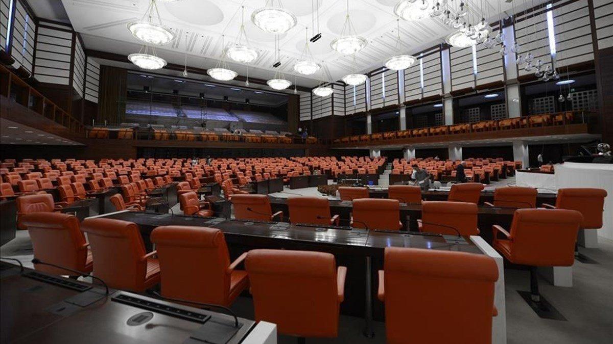 Meclis'e temmuzda ziyaretçi kabul edilmeyecek