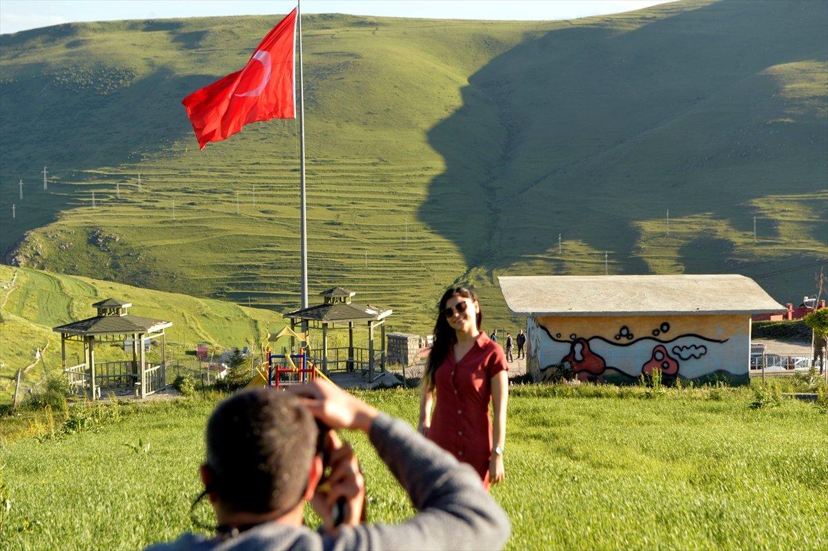 Ardahan'da Atatürk silüeti belirdi