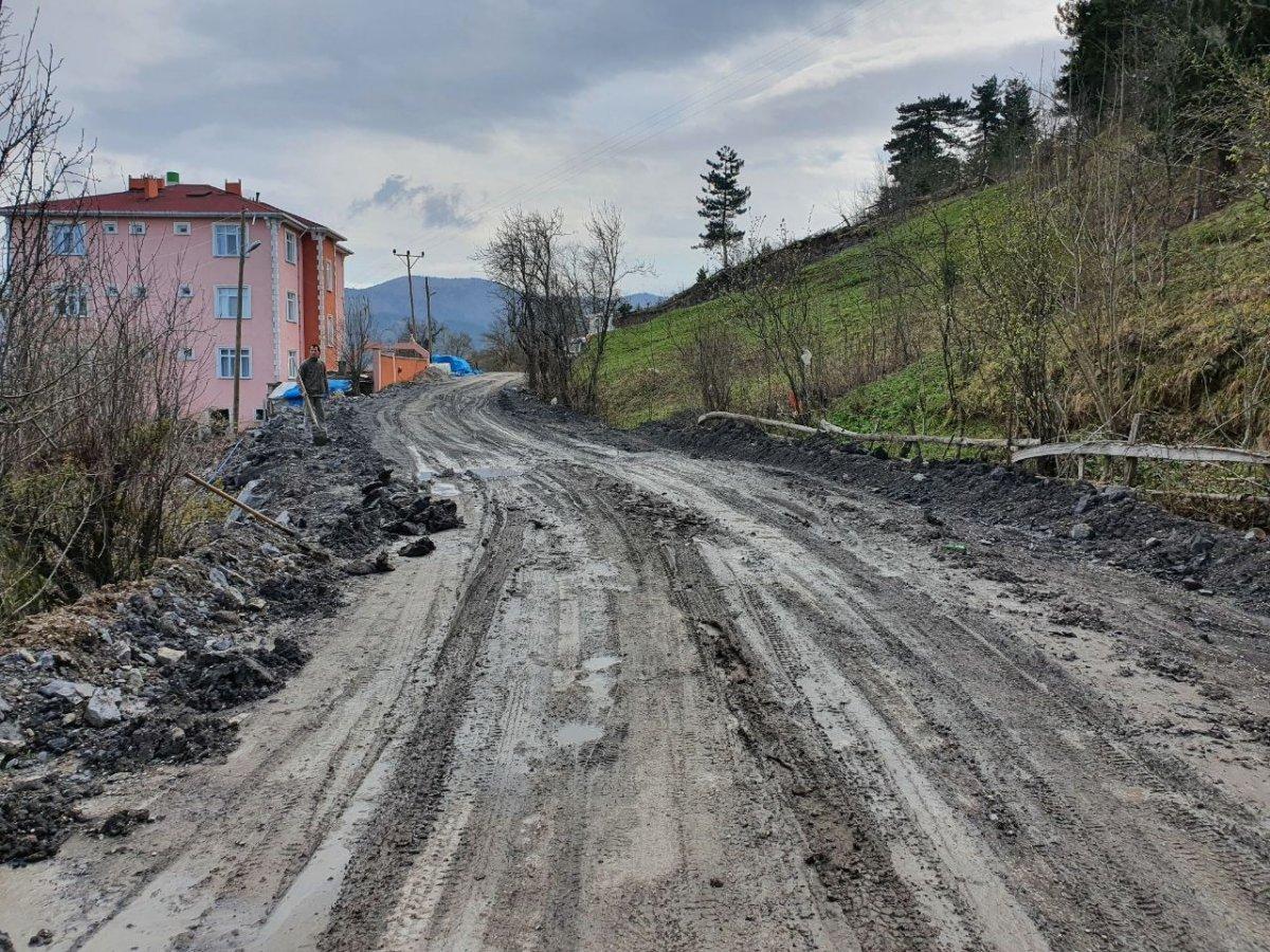 Kastamonu'da yarım asırdır yolu yapılmayan köy
