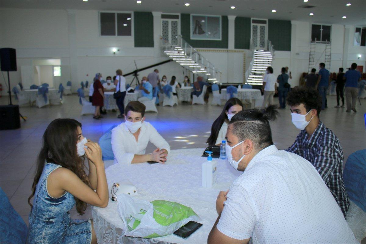 Mersin'de temsili düğün ile alınacak önlemler anlatıldı