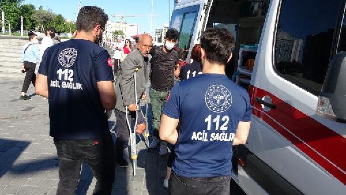 Beyoğlu'nda engelli adamı darbettiler