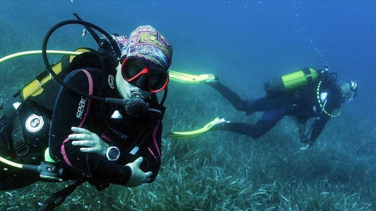 İzmirli mali müşavir, dalgıçlık için mesleğini bıraktı