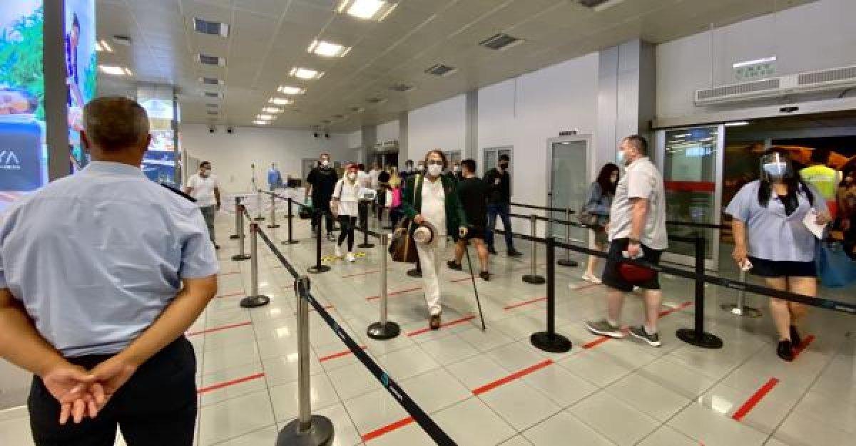 Tatar: Türkiye'den gelen misafirler bizleri mutlu etti