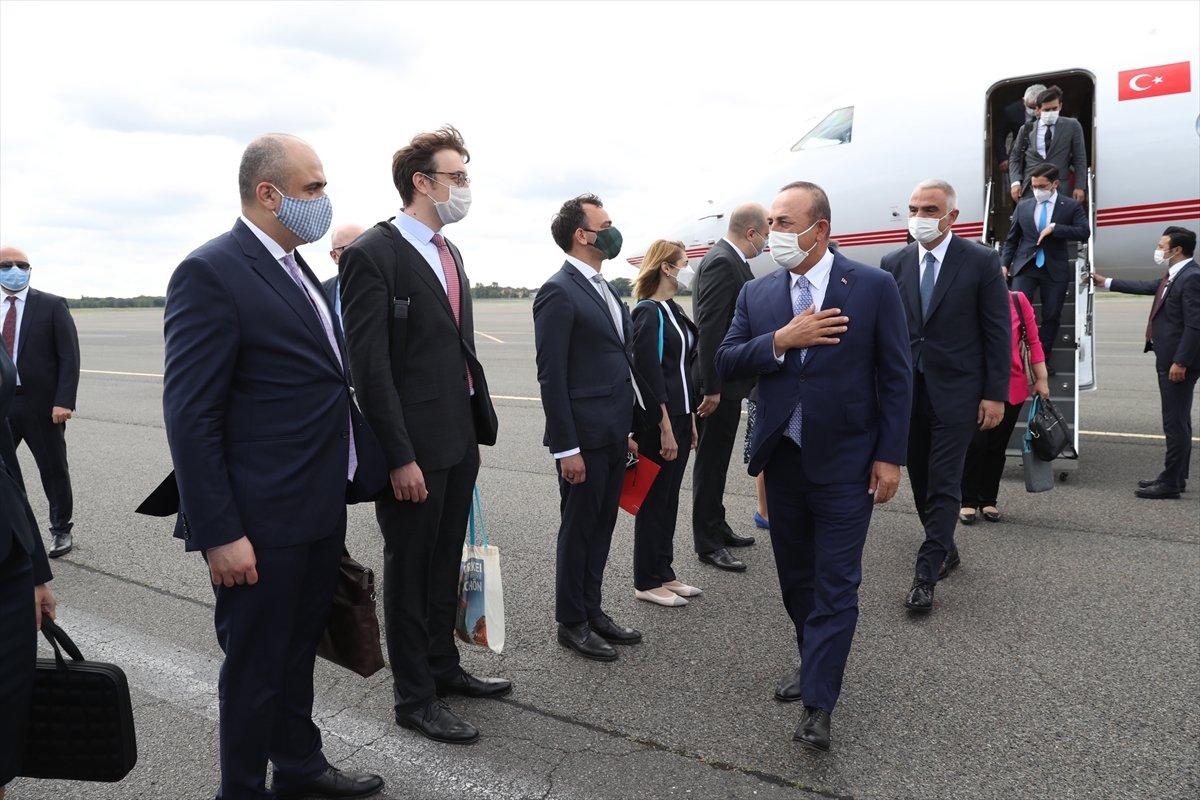 Çavuşoğlu: Almanya seyahat uyarısını gözden geçirmeli