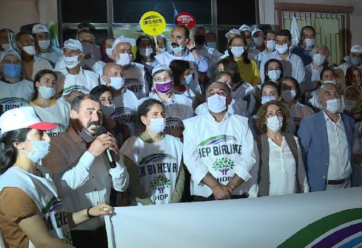 Yürüyüşe katılan HDP’li vekillerde koronavirüs çıktı