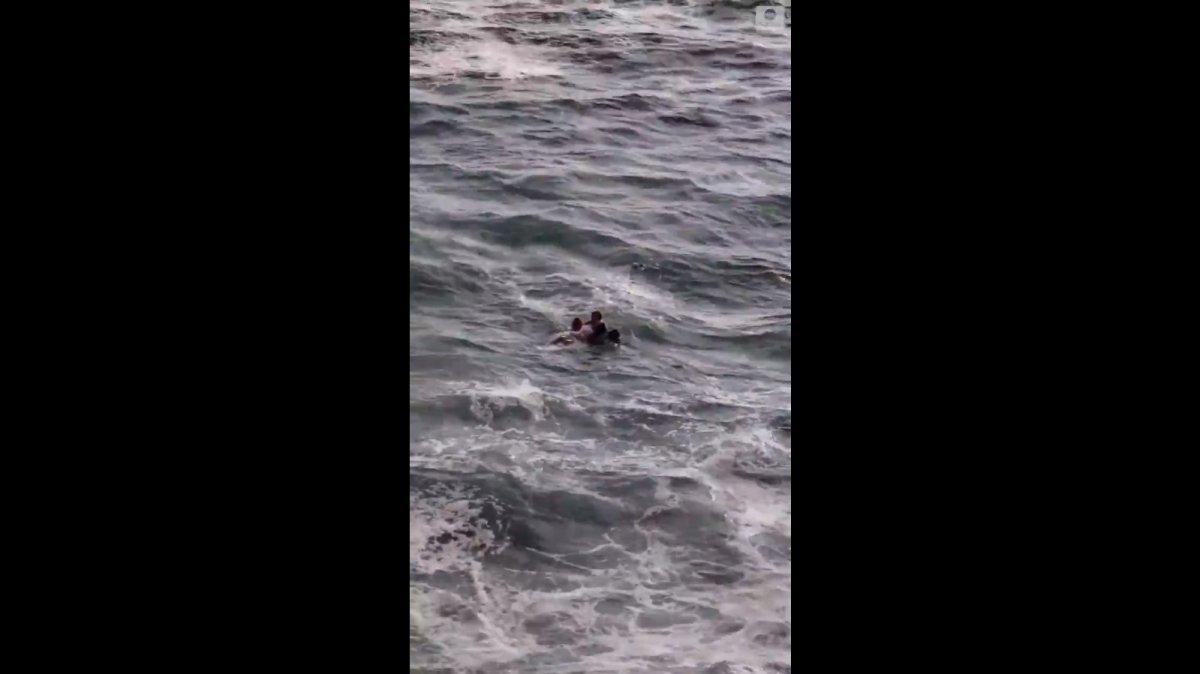 Pasifik'te düğün çekimi yapmak isterken boğuluyorlardı