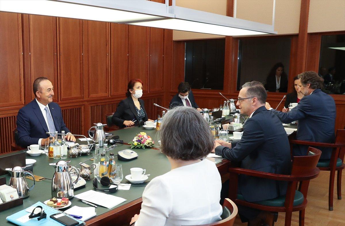 Çavuşoğlu: Almanya seyahat uyarısını gözden geçirmeli