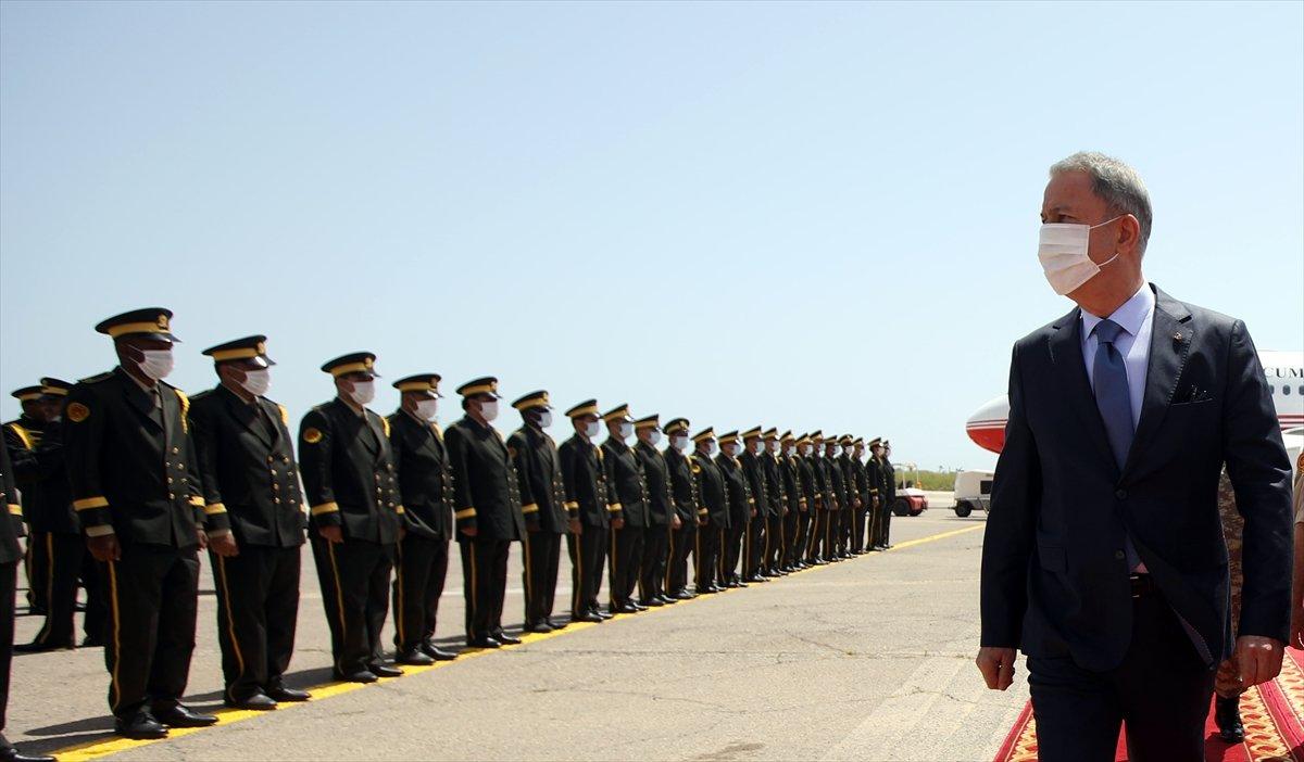 Milli Savunma Bakanı Akar, Libya'da