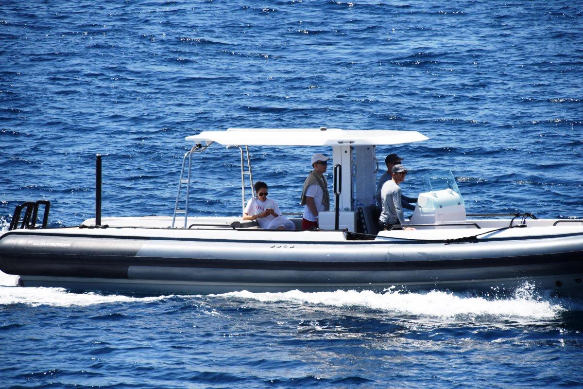 Rus milyarder Bodrum'da plaj kapattı