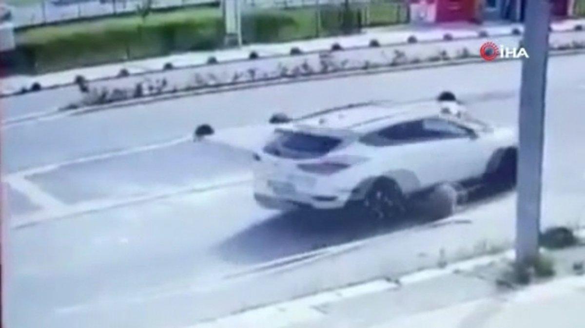 Maltepe'de bir şahıs köpeğin üzerinden aracıyla geçti