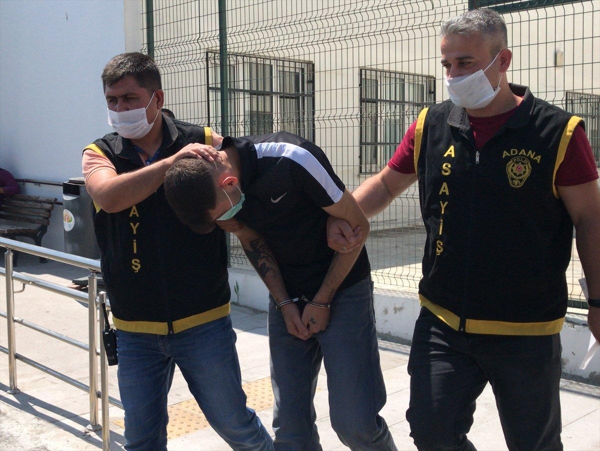 Adana'da cep telefonu çaldı, satmaya çalışırken yakalandı