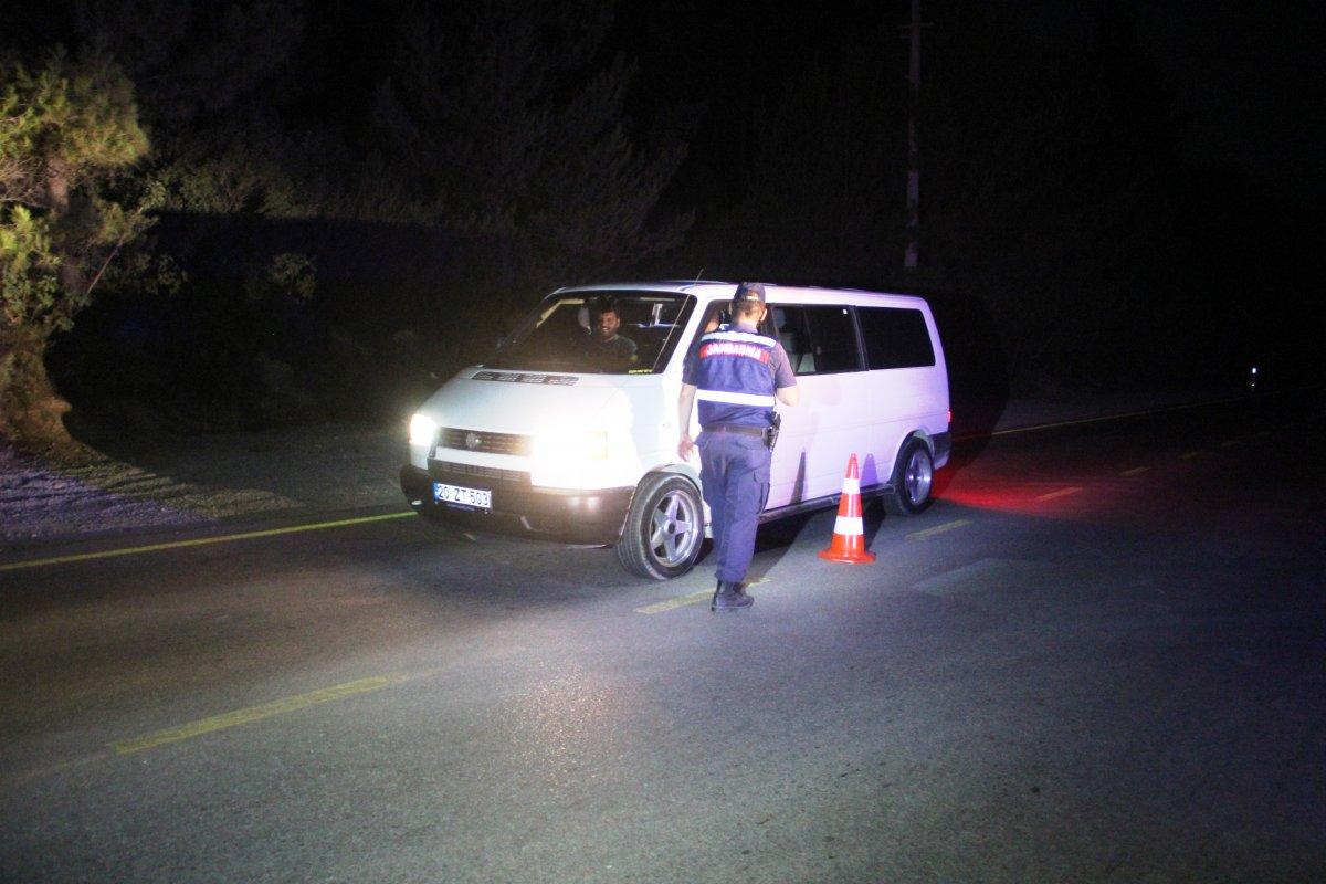 Bodrum'da 2 kişiyi uykuda kafasından vuran zanlı aranıyor