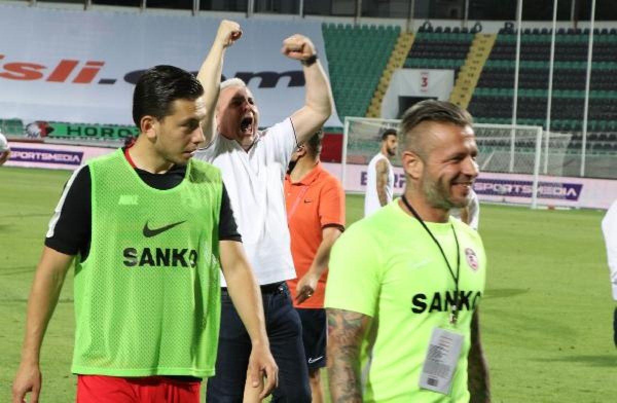Denizlispor - Gaziantep FK maçı sonrası saha karıştı