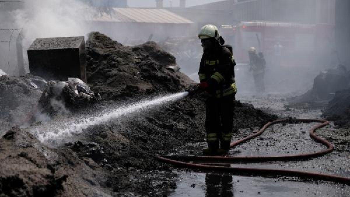 Konya'da plastik atık deposunda yangın