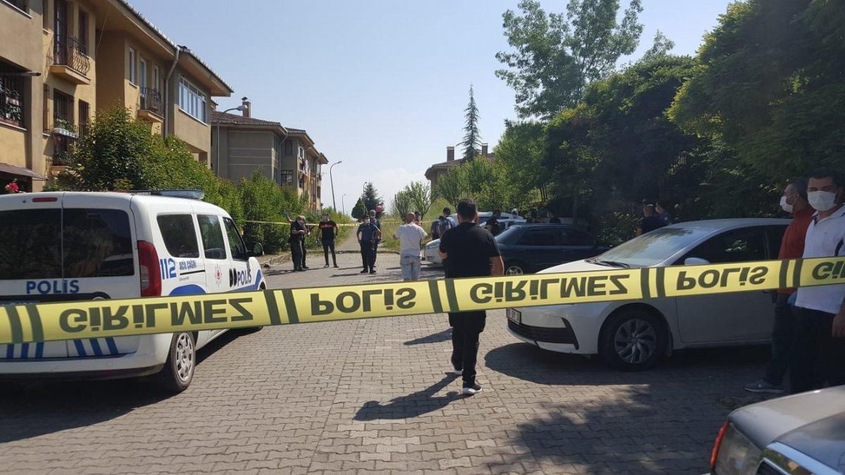 Düzce'de kiralananan aracın içinden ceset çıktı