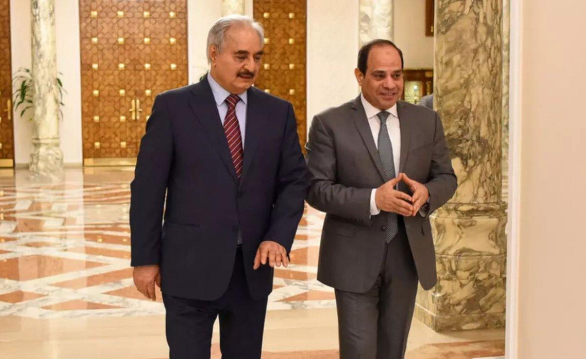 Financial Times: Hafter, Fransa için artık yük