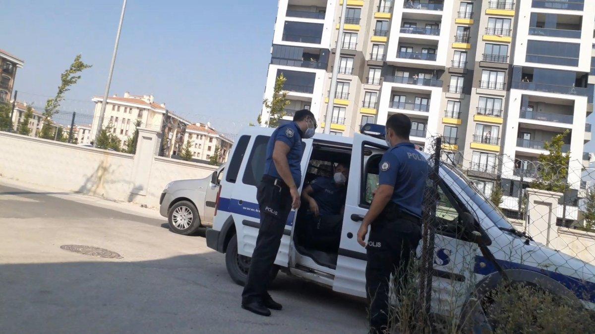 Bursa'da, iki aile arasında çöp kavgası: 3 yaralı