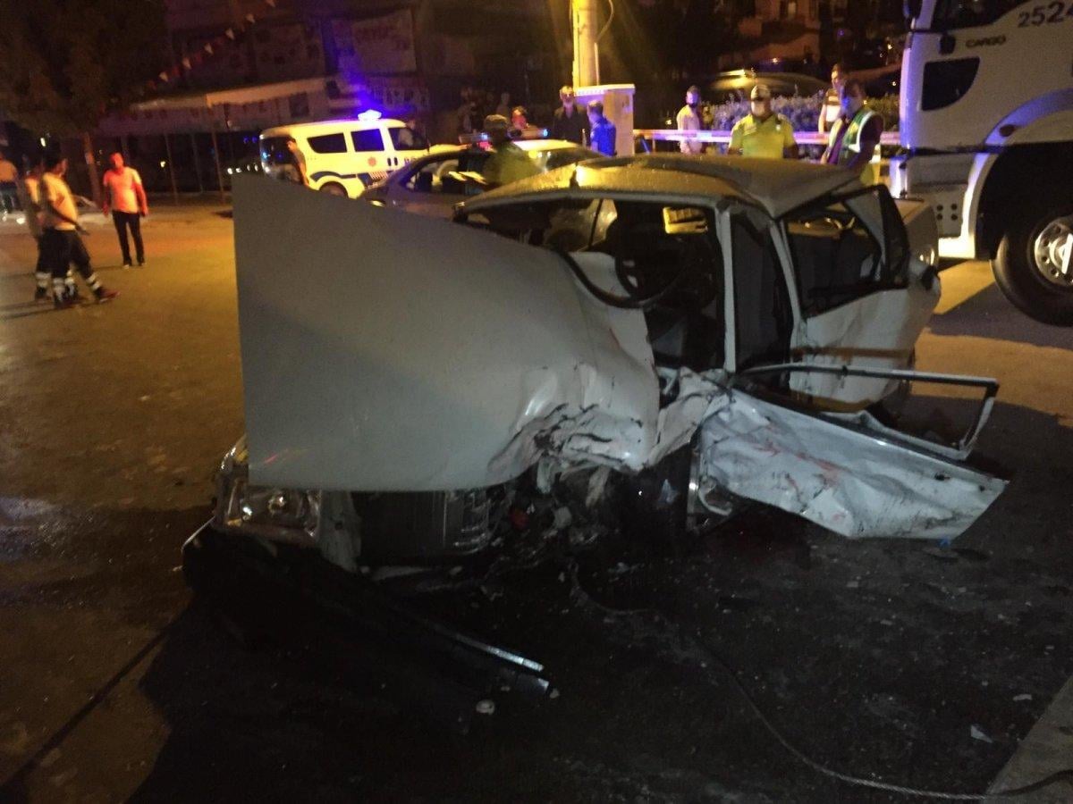 Ankara'da hatalı sollama kazaya sebep oldu:1 ölü 5 yaralı