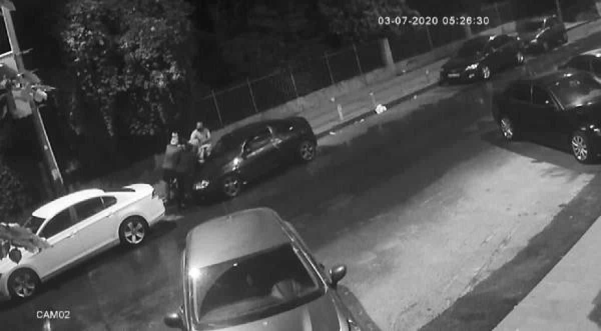 Küçükçekmece'de iki kardeşe taksicilerden saldırı