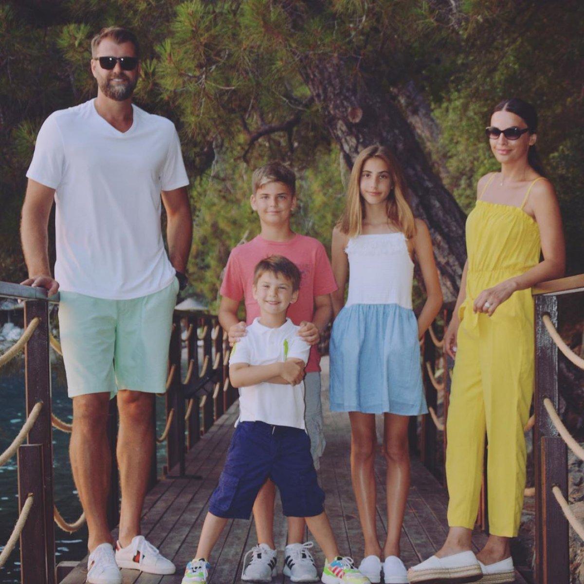 Mehmet Okur'un eşinden yıl dönümü paylaşımı