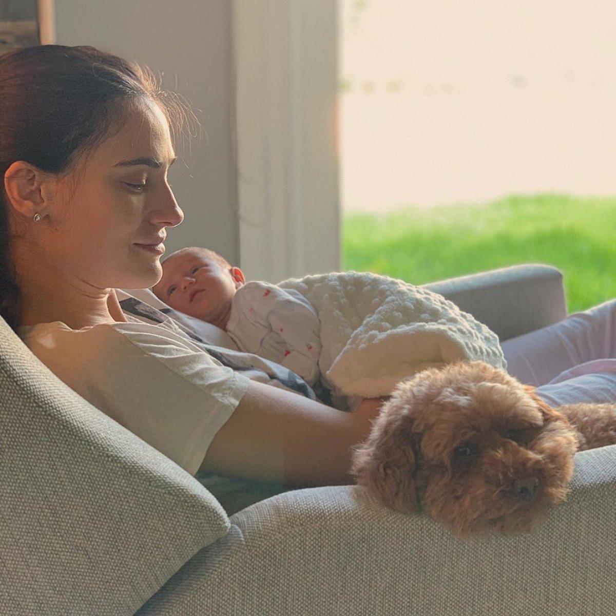 Saadet Işıl Aksoy, kızını gösterdi