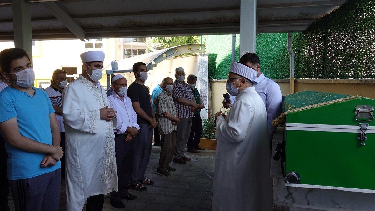 Kamet getiren müezzin kalp krizi geçirerek vefat etti