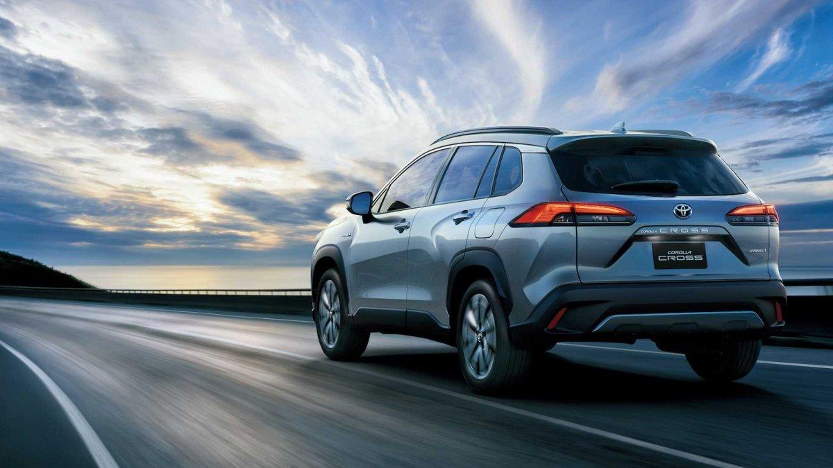 COROLLA-CROSS