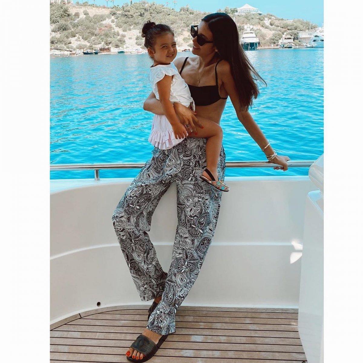 Berkay, tatile çıktı