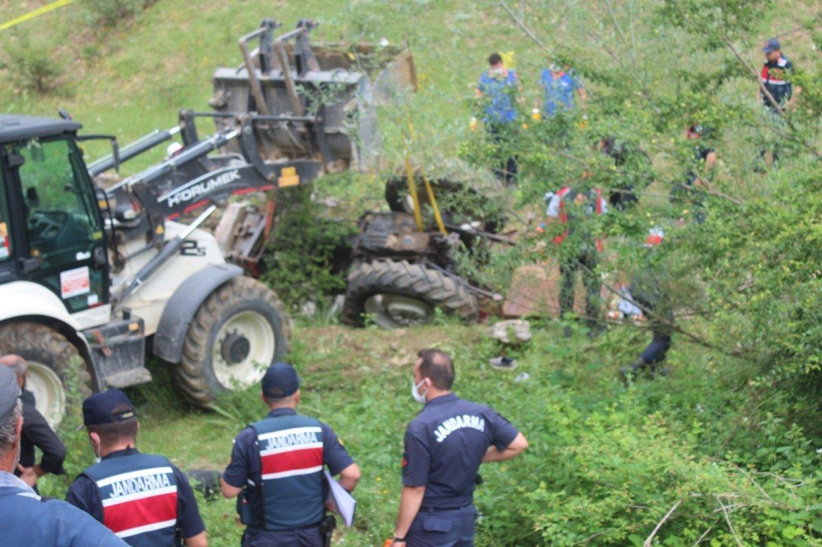 Bilecik'te 5 gün önce aldığı traktörle kaza yapıp, öldü