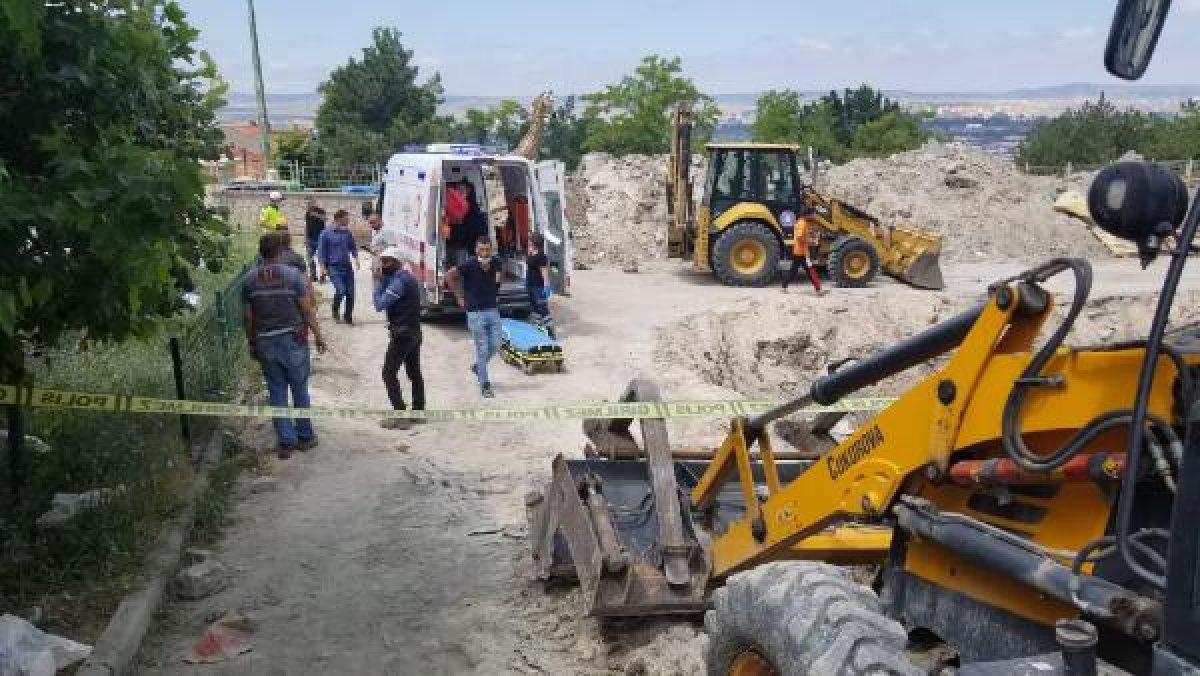Kütahya'da okul bahçesinde göçük meydana geldi