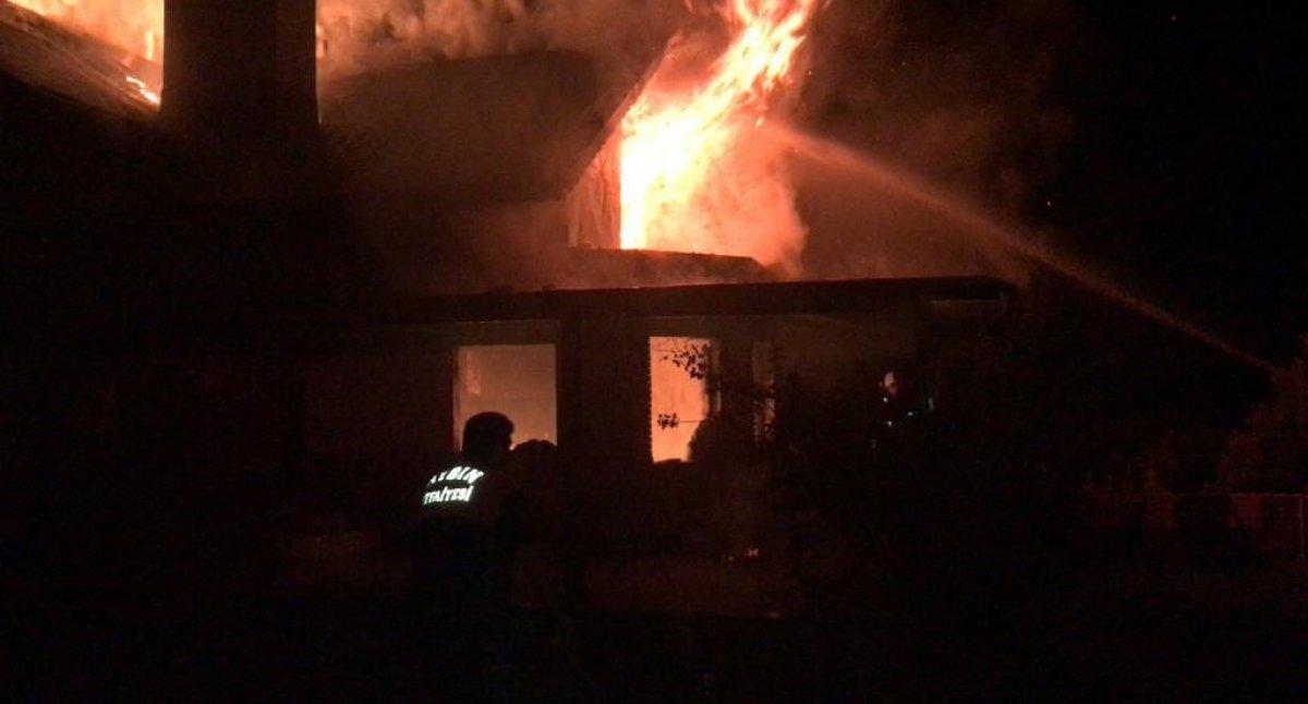 Aydın'da boş bir villada yangın çıktı