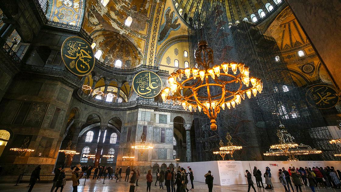 Fatih Sultan Mehmet'in emaneti Ayasofya'ya sahip çıkıldı
