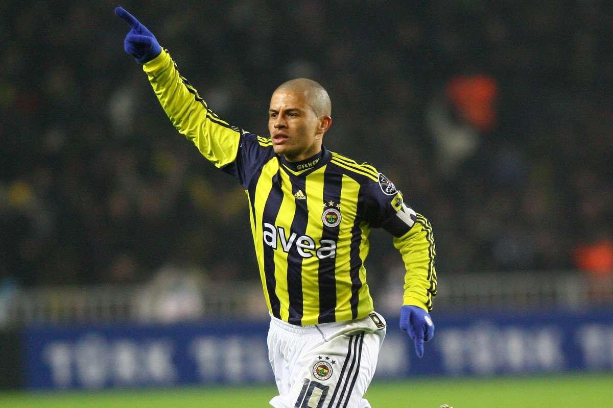 Alex, F.Bahçe'nin durumunu değerlendirdi