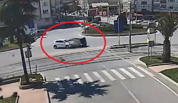 Samsun’da trafik kazaları kamerada