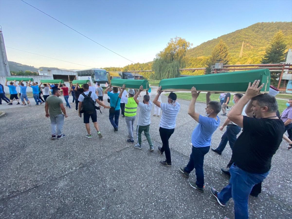 Srebrenitsa Soykırımı'nda ölen 9 kişi bugün defnedilecek