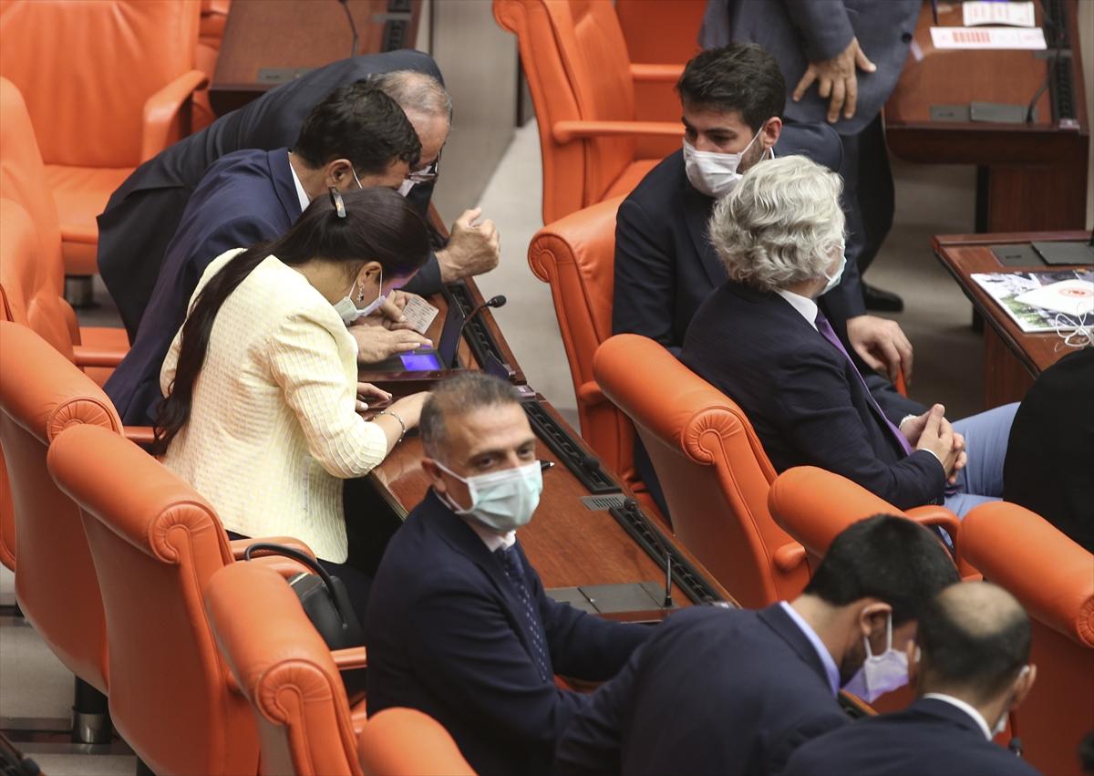 Çoklu baro düzenlemesine ilişkin teklif TBMM'de yasalaştı