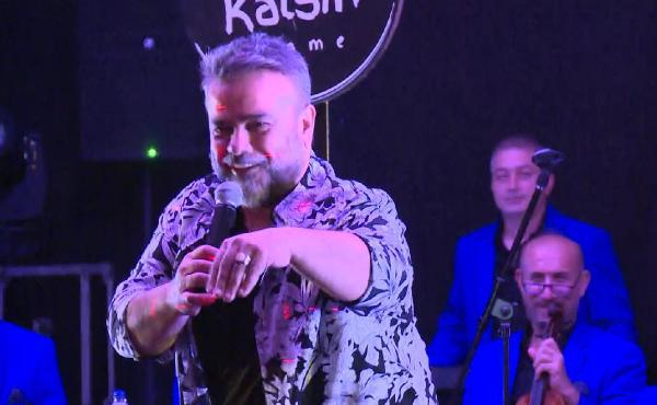 Bülent Serttaş'a 10 bin dolarlık yüzük hediye edildi
