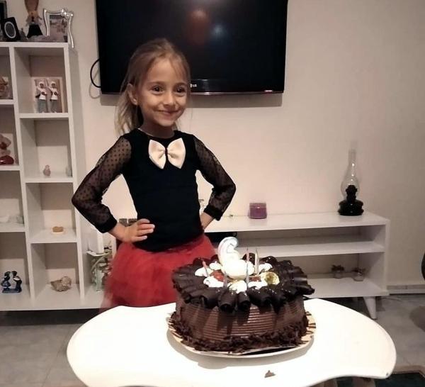 Tekirdağ'da dini nikahlı eşini ve kızını öldürdü