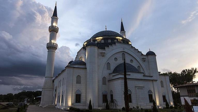 Türkiye, farklı inançlara hoşgörüde Batı'nın 5 kat önünde