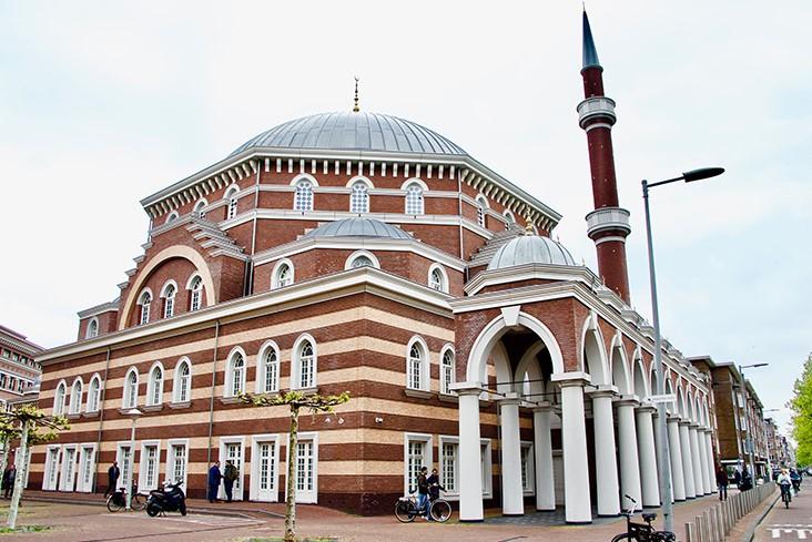 Türkiye, farklı inançlara hoşgörüde Batı'nın 5 kat önünde