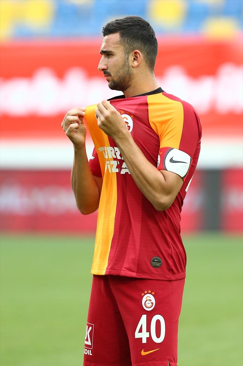 Fatih Terim, kaptanlık pazubandını genç Emin'e verdi