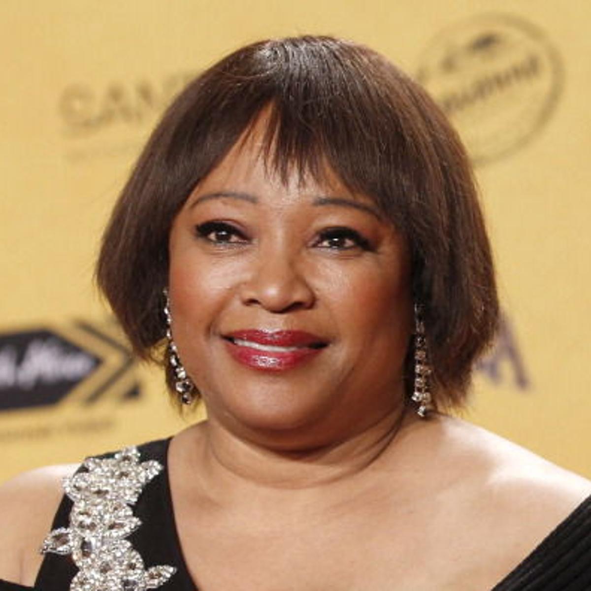 Nelson Mandela'nın kızı Zindzi Mandela hayatını kaybetti